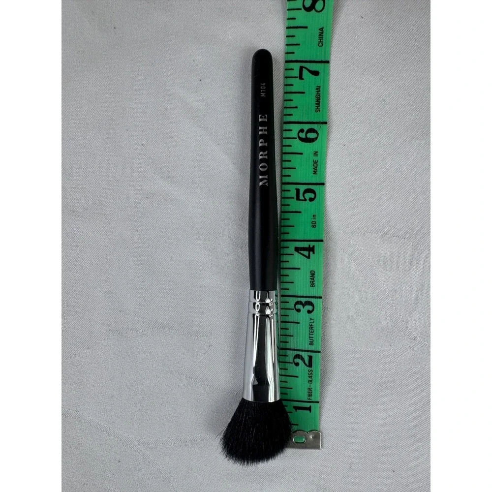 Morphe M104 Angled Contour Makeup Brush Black Silver Synthetic Bristles